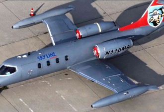 Макети  Learjet 36A with exper.radar pod 